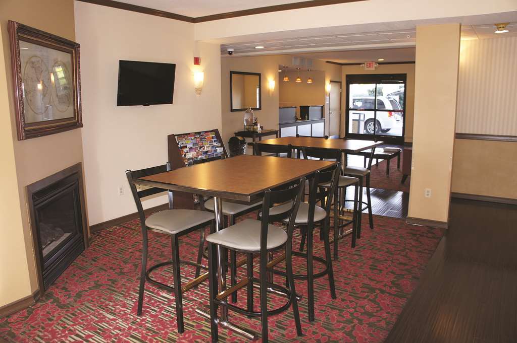 La Quinta By Wyndham Davis Hotel Dalaman gambar